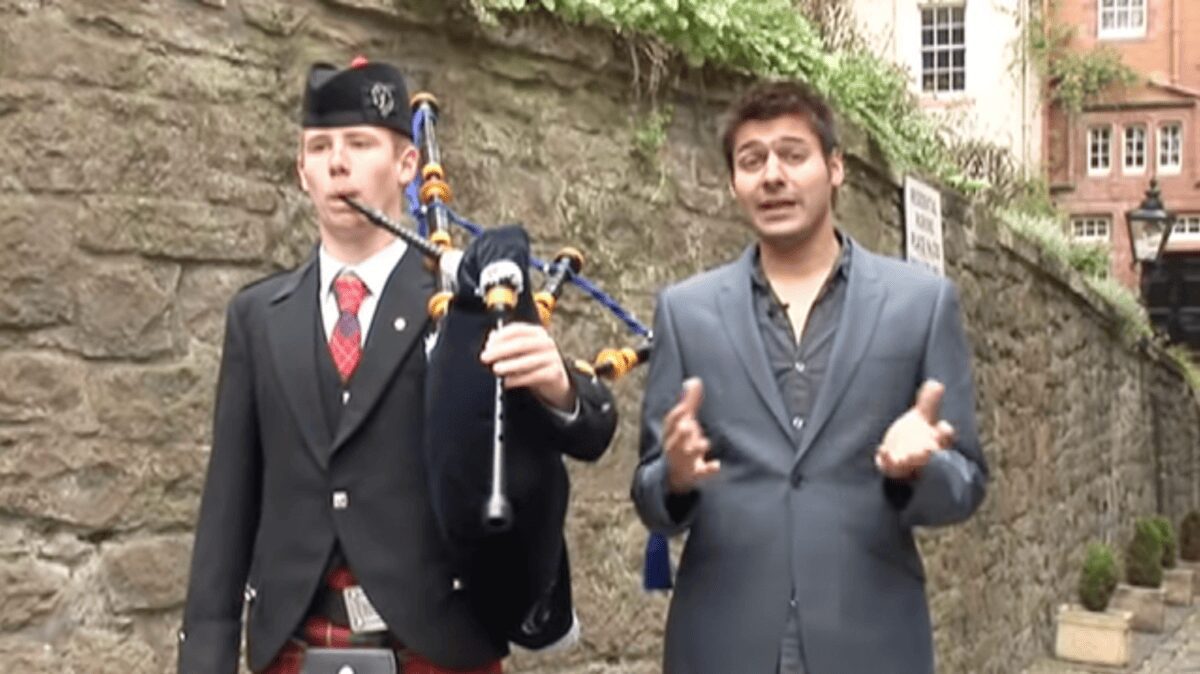 Comedian Serves Up Cheeky Tour of Scotland