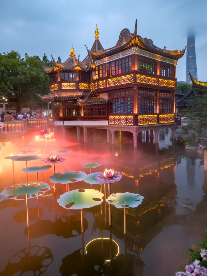 Huxinting Teahouse pond at Yuyuan Garden